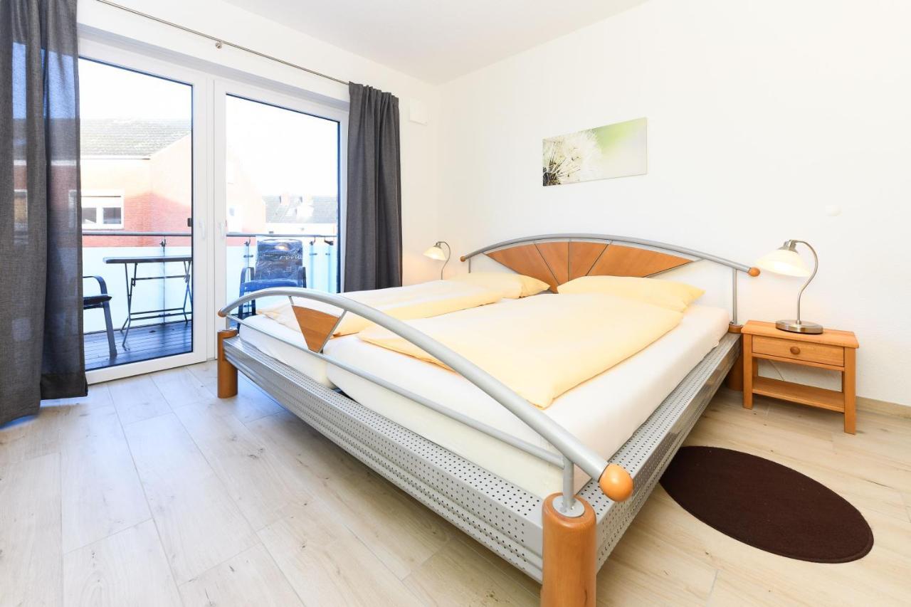 Ferienwohnung Strandloper Эзенс Экстерьер фото